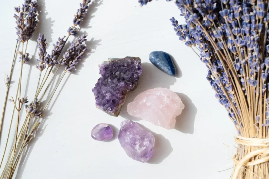 Lavender Aura Color – Meaning & Personality